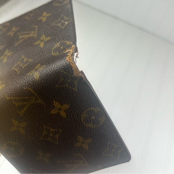Louis Vuitton Monogram Unisex Multiple Pocket Wallet - Picture 15 of 16